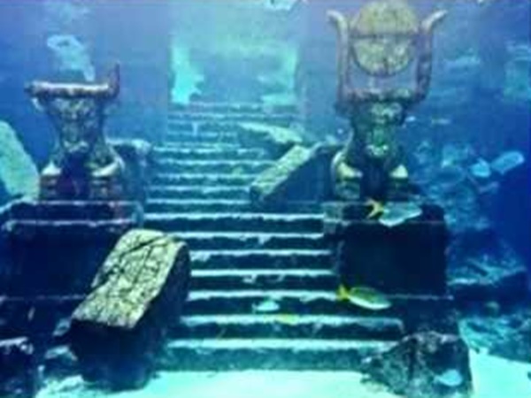 సాగర గర్భంలోని నగరం