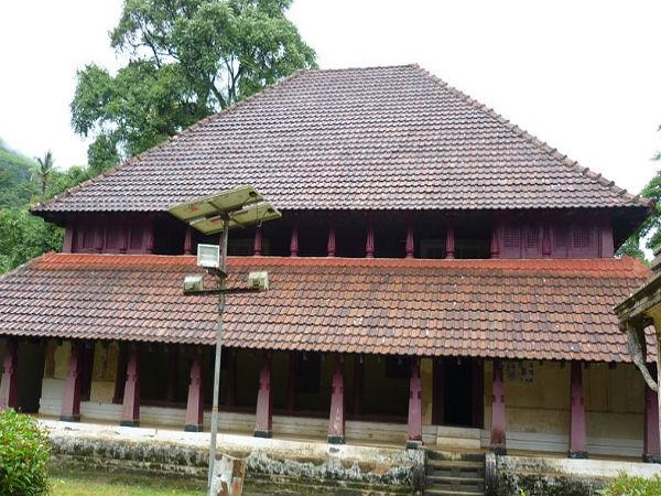 నలకనాడు ప్యాలెస్ 