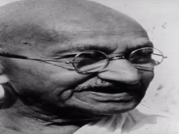 అణువణువునా కనిపించే ఆదర్శాలు