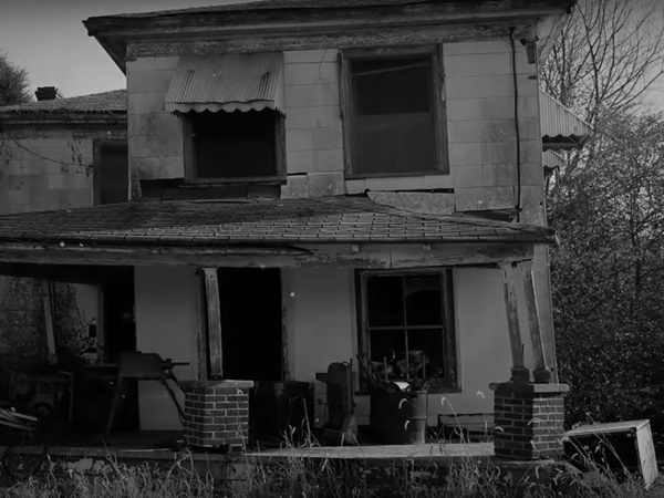 అతి భయంకరమైన చెన్నైలోని డీమోంటె కాలనీ రహస్యం