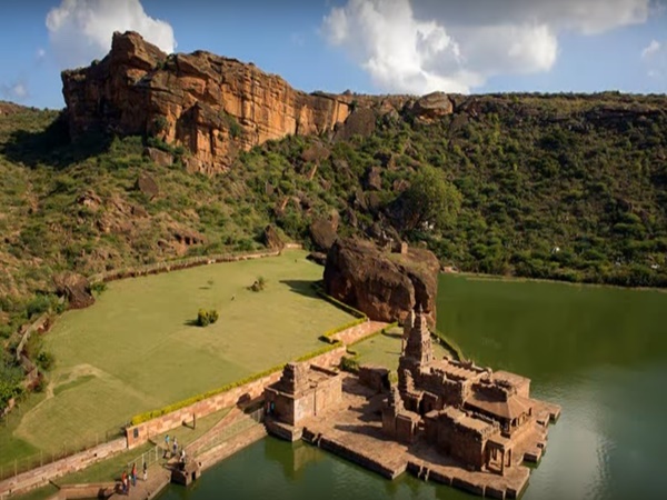 భారతదేశంలోనే మొట్టమొదటి దుర్గామాత శక్తి ఆలయం