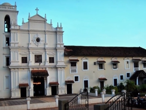 రోడ్రిగస్ హోం