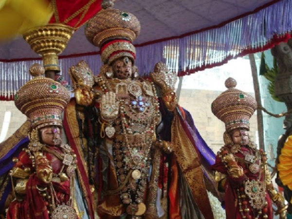 కంచిలోని బంగారు బల్లి వెనుక అసలు నిజాలు !