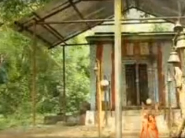 సైన్సుకే చుక్కలు చూపిస్తున్న గ్రామం !