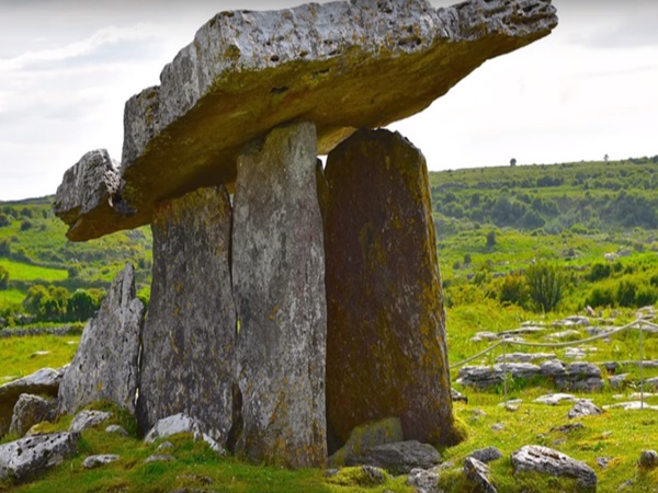 సమాధుల్లో దాగి ఉన్న లక్షల కోట్ల ధనం..! కనుగొన్న శాస్త్రవేత్తలు !