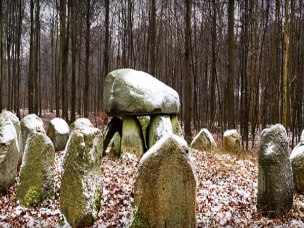 సమాధుల్లో దాగి ఉన్న లక్షల కోట్ల ధనం..! కనుగొన్న శాస్త్రవేత్తలు !