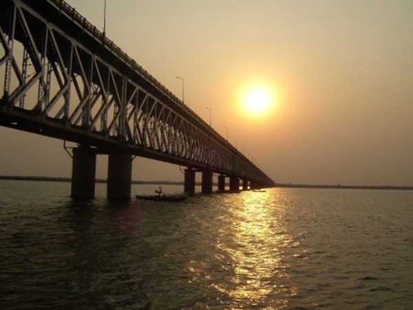 రాజమండ్రి పైకి యుద్ధ విమానాలు !