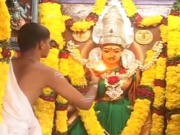 విజయవాడ కనకదుర్గమ్మ గురించి చాలా మందికి తెలియని నిజాలు