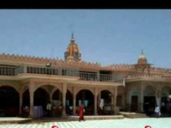 అసలు ఈ దేవాలయం ఉండేది ఎక్కడా అని ఆలోచిస్తున్నారా?