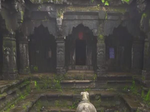 బ్రిటిష్ వారు నిర్మించిన హిందూ ఆలయ రహస్యం