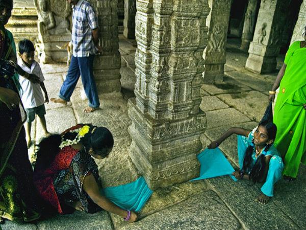 వీరభద్ర ఆలయం , లేపాక్షి