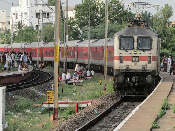 నెల్లూరు కు ఎలా చేరుకోవాలి ?