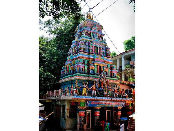 నీలకంఠ మహాదేవ ఆలయం