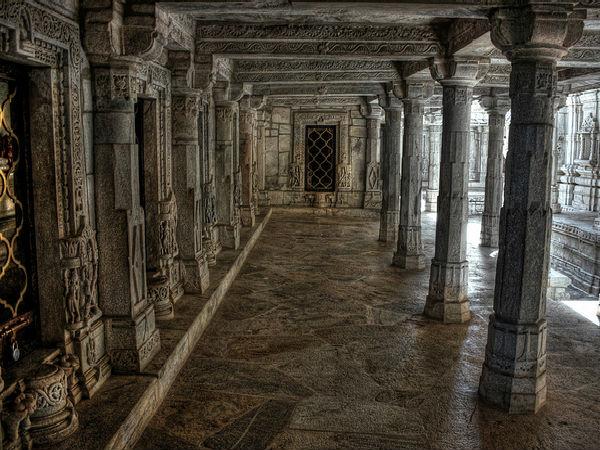 జైన దేవాలయం