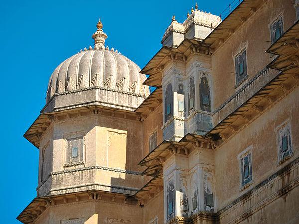 బాదల్ మహల్