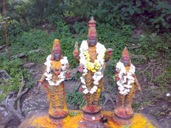 పూర్వం తిరుమల కొండపైకి వెళ్లాలంటే ఎన్ని రోజులు నడిచేవాల్లో తెలుసా !