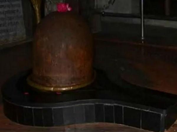 అచలేశ్వర్ మహదేవ్ ఆలయం