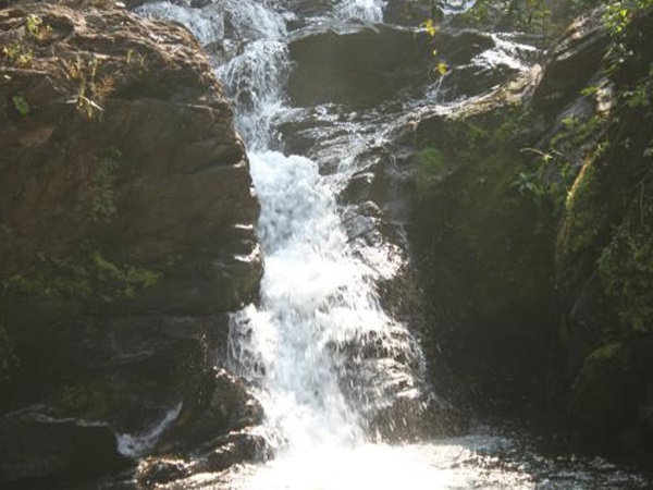 గుహ లో దాగిన కైలాసం - శివుని మహాద్బుతం