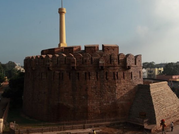 ఆదోని కోటలో చక్రవ్యూహం దీని వెనుక అద్భుతం !