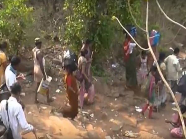 ఆ తల్లి నుదుటన బొట్టుపెట్టి మొక్కుకుంటే కోరిన కోరికలు తీరుతాయట!!