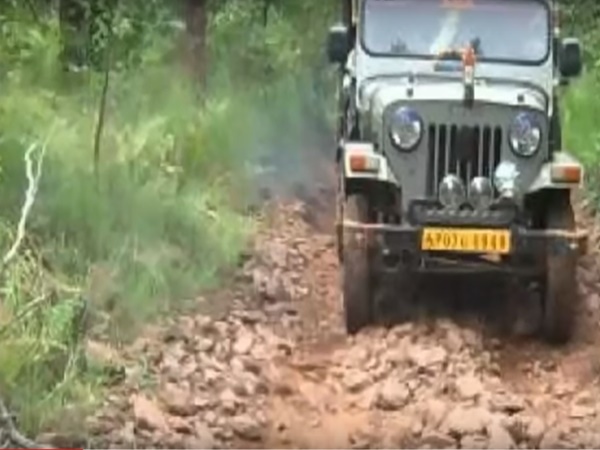 ఆ తల్లి నుదుటన బొట్టుపెట్టి మొక్కుకుంటే కోరిన కోరికలు తీరుతాయట!!