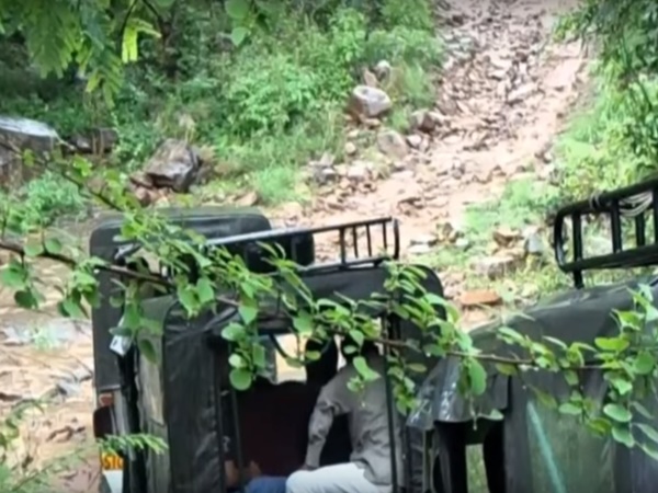 ఆ తల్లి నుదుటన బొట్టుపెట్టి మొక్కుకుంటే కోరిన కోరికలు తీరుతాయట!!