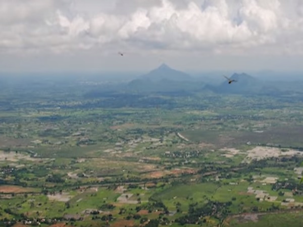 ఆ పర్వతంపై ఒక రాత్రి నిద్రిస్తే చాలు !