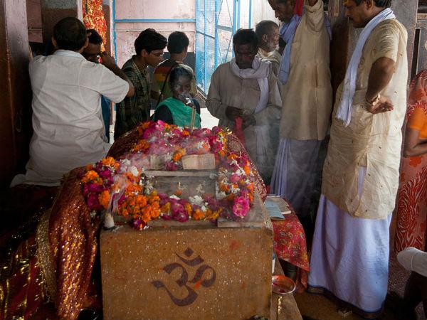 మానసా దేవి దేవాలయం