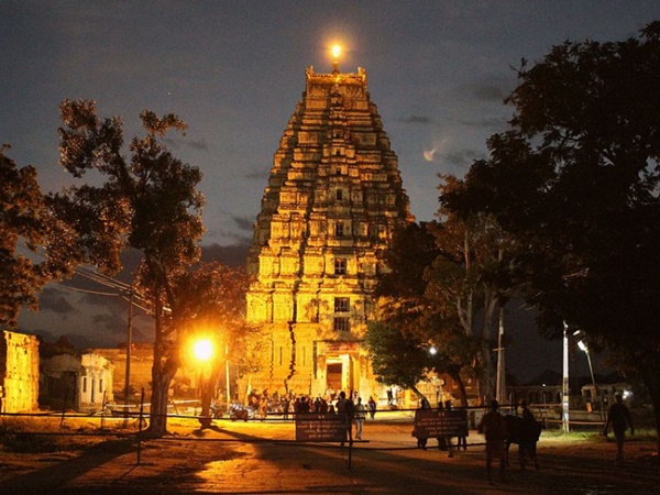 ఫోటోగ్రఫీకి జన్మస్థలమైన శివాలయం..! 