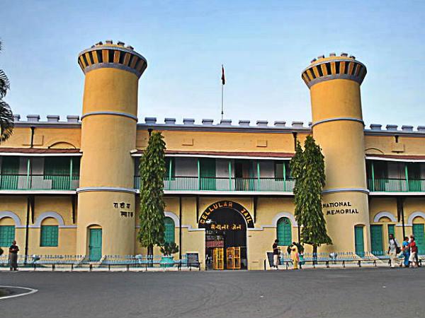 వందేమాతరం వినిపించిన ప్రదేశాలు !