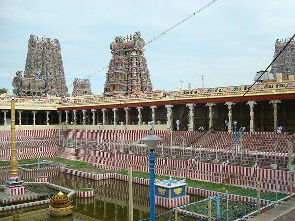 ఇండియాలో అత్యధికులు సందర్శించే పర్యాటక ప్రదేశాలు !