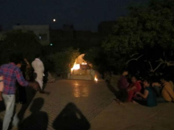 ఈ శ్రీ కృష్ణదేవాలయంలో రాత్రి సమయాలలో ఏమవుతుందో తెలుసా?