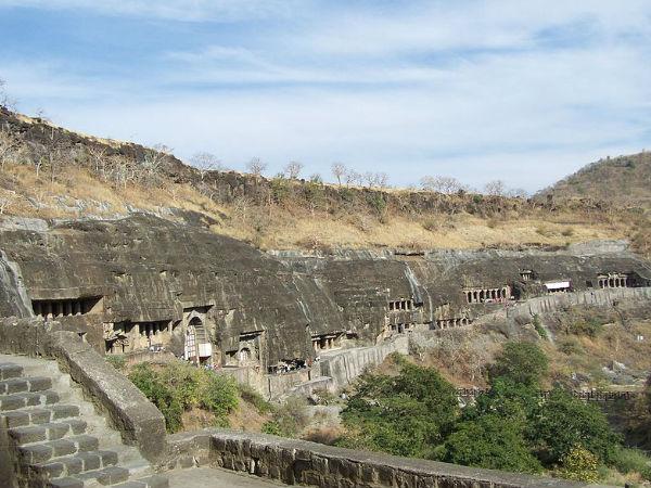 అజంతా గుహలు