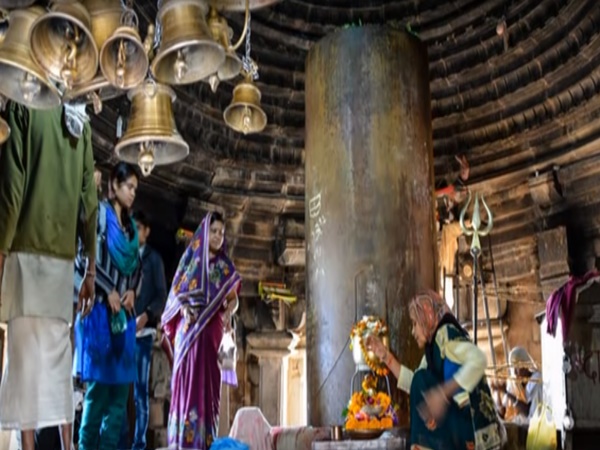 ప్రపంచాన్నే తమవైపు తిప్పుకున్న దేవాలయం !