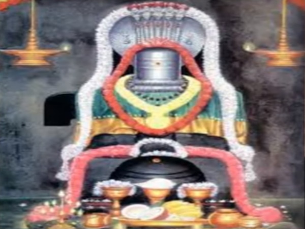 నాడీ జ్యోతిష్యం మన జన్మ జన్మలరహస్యం ఈ ఆలయంలో పదిలం..