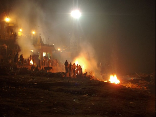 కాశీకి ఎందుకెళ్తారో పూర్తిగా మీకు తెలుసా !