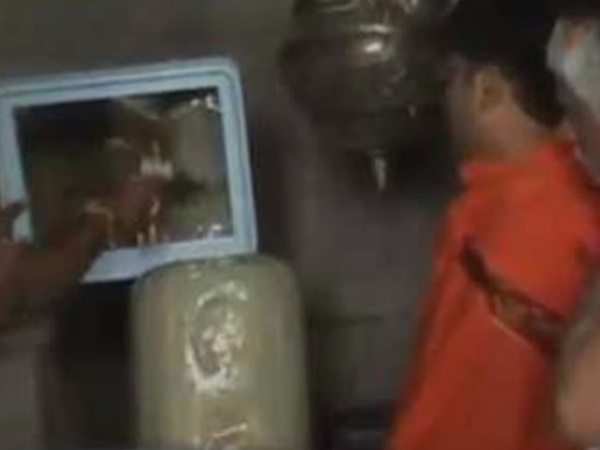 ఆ శివలింగం తెల్లరాతి లింగం దాని వెనుక భాగంలో ఒక జడ.. కలిగిన వింత ఆలయం!