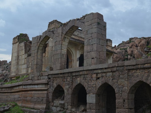 మంగళగిరి పానకాలస్వామి అగ్నిపర్వతం మిస్టరీ !