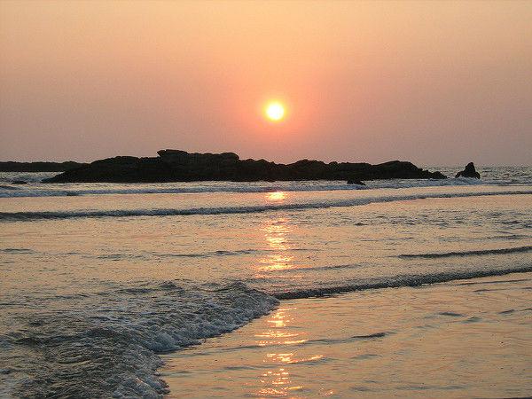 ముజుప్పిలన్గడ్ బీచ్