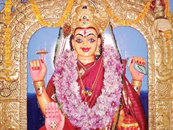 ఒక్కో సమయంలో ఒక్కో రూపంలో కనిపించే అమ్మవారు