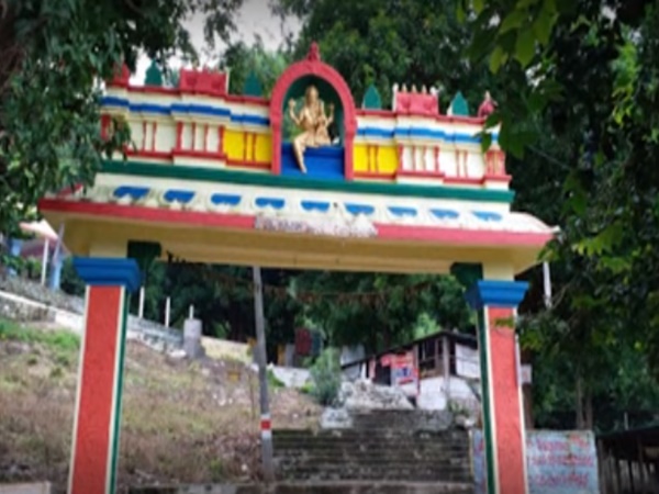 ముట్టుకుంటే మెత్తగా ఉండే విగ్రహం