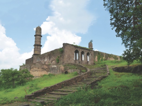 5000 సంవత్సరాలగా జీవిస్తున్న వ్యక్తి !