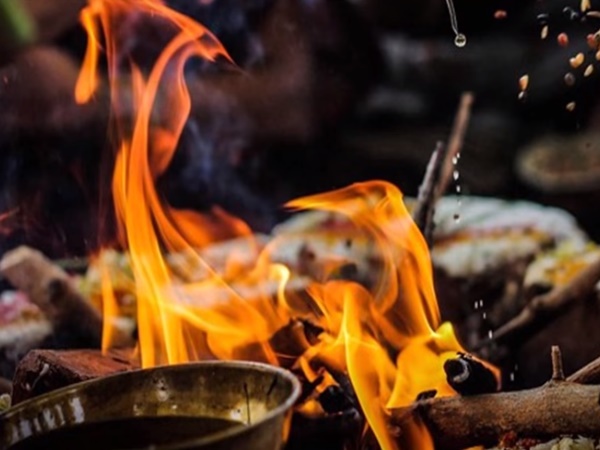 అయ్యప్పలు ఇరుముడులు ఎందుకు కట్టుకుంటారు?