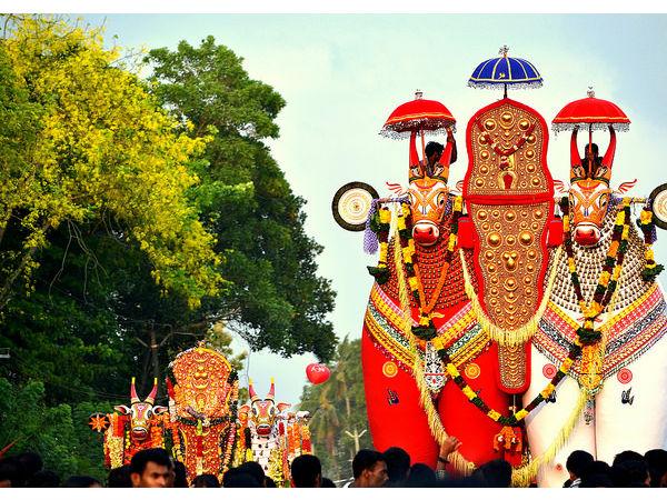 'జీడిపప్పుల నగరం' చూసొద్దామా ..!