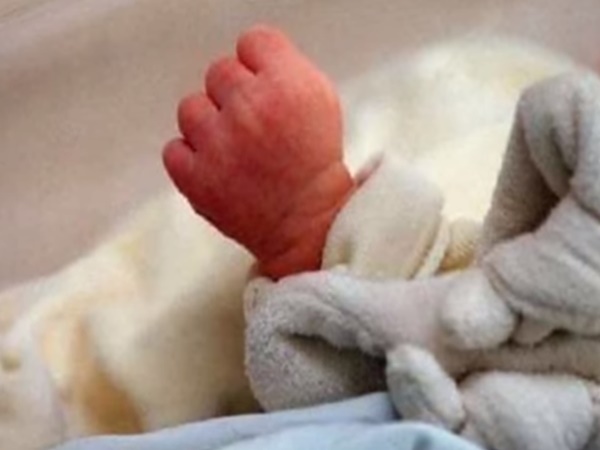 50 సం||గా పిల్లలు పుట్టకుండా శాపానికి గురైన గ్రామం?