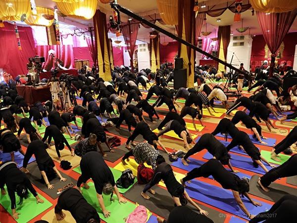 నిత్యానందమఠంలో నిజంగా ఏం జరుగుతోందో తెలుసా?