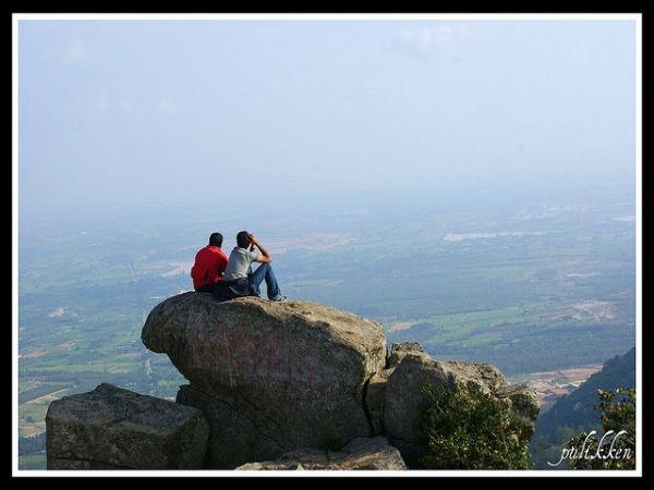 నంది ఆకారంలో ఏర్పడిన కొండ !