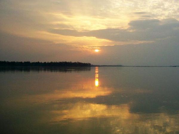 ప్రేమ పక్షులకు కొత్త ప్రదేశాలు !!