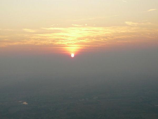 నంది ఆకారంలో ఏర్పడిన కొండ !