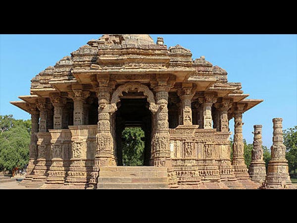 1. దక్షిణార్క టెంపుల్